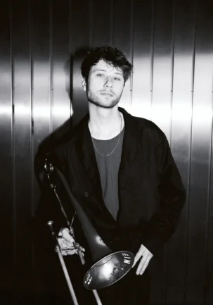 Künstlerporträt des Producers Maatz, fotografiert von Sophia Carrara in Berlin